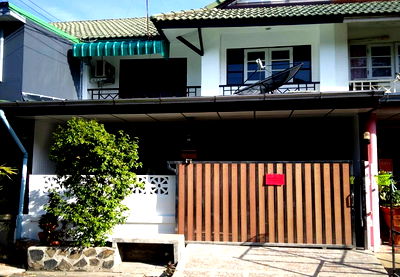 ขายทาวน์โฮม : ขายทาวน์เฮ้าส์ หมู่บ้านพฤกษา 14 a ซอยวัดลาดปลาดุก ถนนกาญจนาภิเษก อำเภอบางใหญ่ นนทบุรี