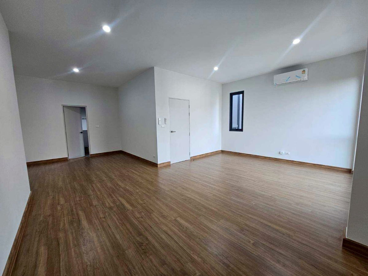 รูป ให้เช่า ทาวน์โฮม บ้านกลางเมือง Edition พหล-รามอินทรา (58 ตร.ว.) เทพรักษ์47 - รูปที่ 4/5