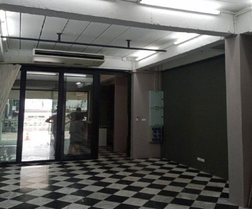 รูป ให้เช่าอาคาร 3 ชั้น ใกล้ RCA ซอยเพชรบุรี 47 / พื้นที่ใช้สอยกว่า 500 ตารางเมตร / จอดรถ 4-5 คัน / แอร์ 6 เครื่อง จดบริษัทได้ - รูปที่ 4/9