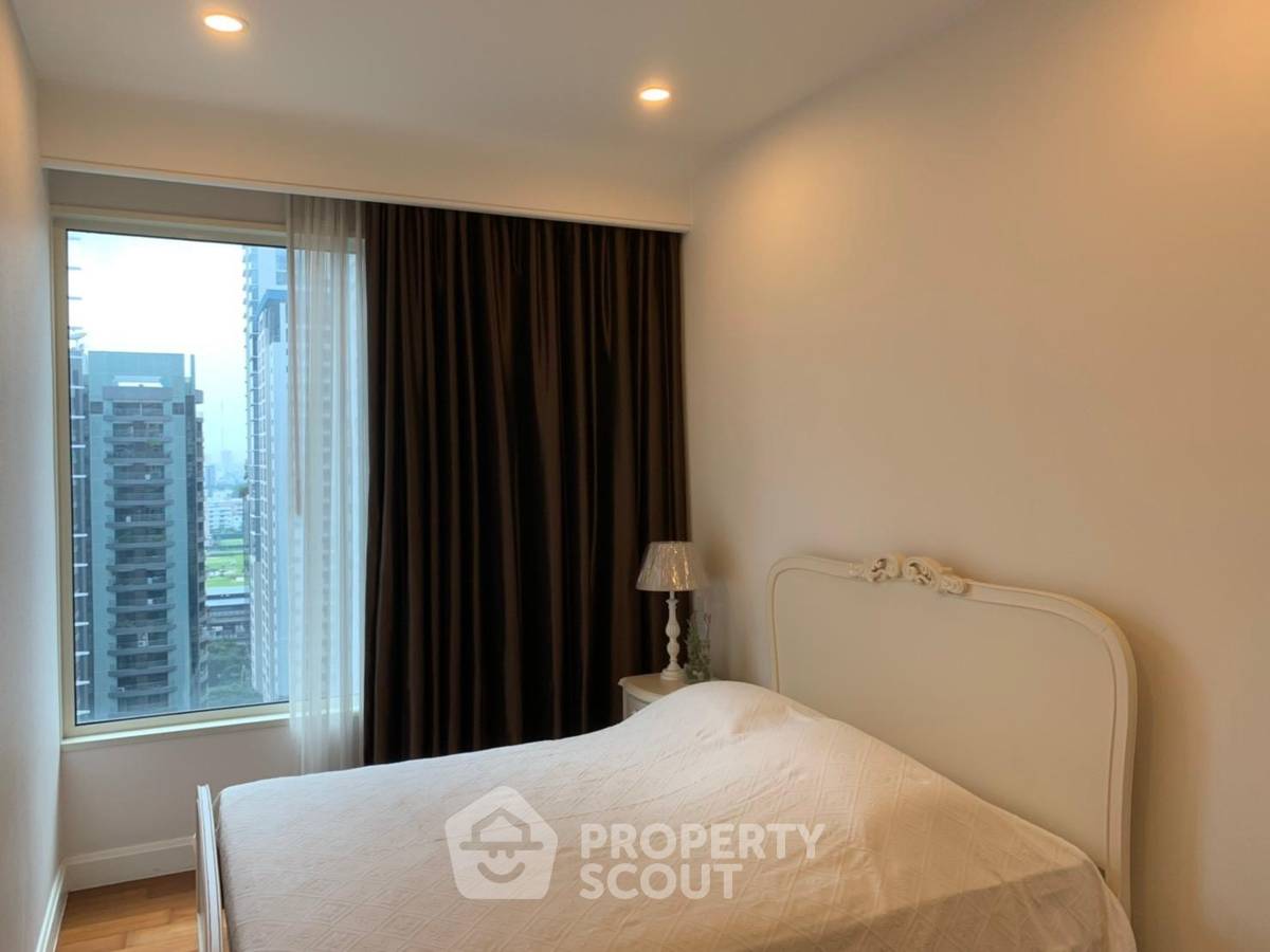 picture 2-BR Condo at Q Langsuan near BTS Ratchadamri (ID 452879) - 3/12