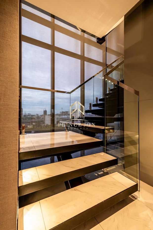 รูป พูลวิลล่าหรู 6 ชั้น กรุงเทพกรีฑา 12 ห้องนอน และสิ่งอำนวยความสะดวกสุดพิเศษ - รูปที่ 21/40