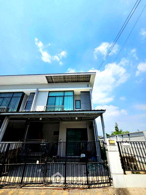 Townhouses for sale Anya Thani Industrial Estate (Gemopolis) : 4-BR Townhouse close to Suvarnabhumi Airport (ID 2431028)