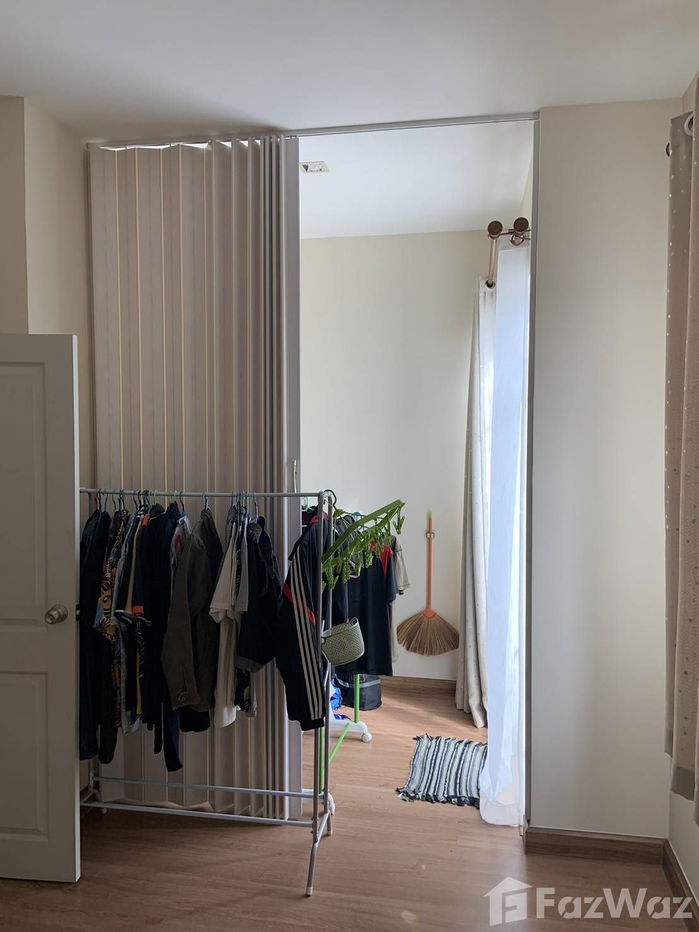 picture 3 Bedroom Townhouse for sale at Golden Town Ramintra-Wongwaen 1997630 - 10/18