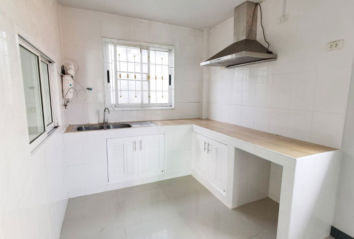 รูป ให้เช่าบ้านเดี่ยว2ชั้นหลังมุม หมู่บ้านฉัตรหลวง14 ถนนเลียบคลอง3 คลองหลวง ปทุมธานี - รูปที่ 15/17