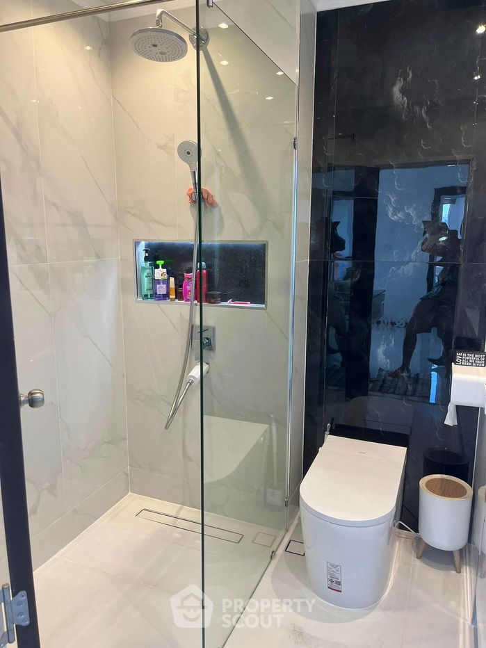 picture 2-BR Condo at View Talay 3 Condominium Pratumnak close to Phratamnak (ID 2469882) - 7/8