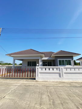 ขายด่วน บ้านบารมี บ้านเดี่ยวหลังใหญ่ ทำเลดีติดถนนใหญ่ เดินทางสะดวก