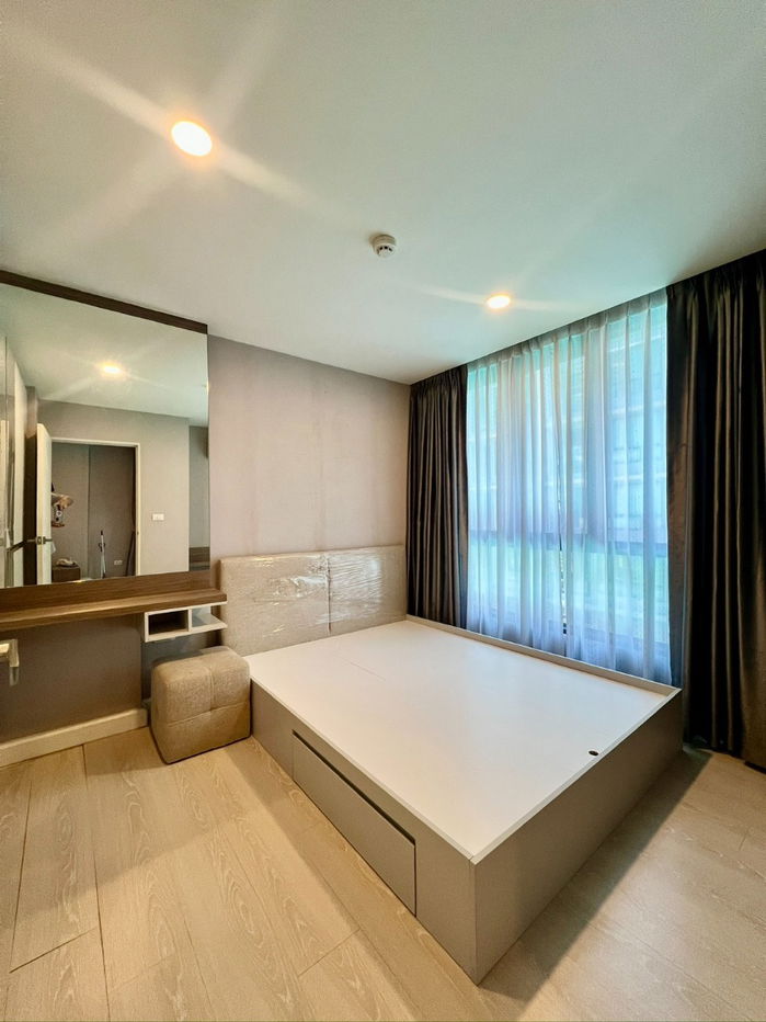picture Modernform furniture throughout the unit. Amazing location! Condo for sale: The Cube Plus Minburi, close to the MRT. - 6/24