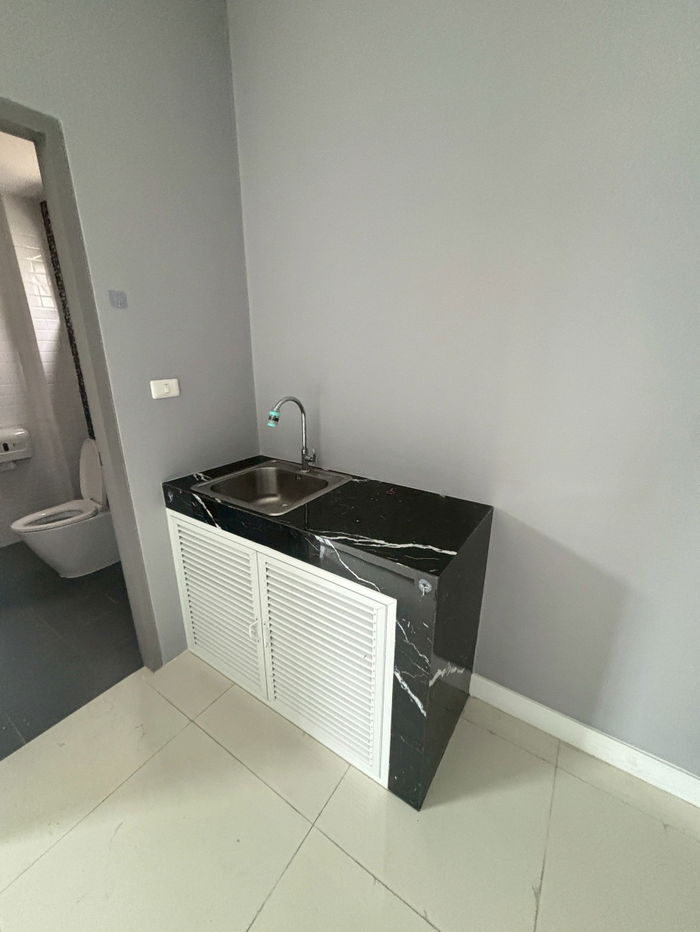 รูป 🏡 𝗛𝗢𝗨𝗦𝗘 𝗙𝗢𝗥 𝗦𝗔𝗟𝗘 | โฮมออฟฟิศ Warehouse Hub Chinatown Salaya ⚡️ - รูปที่ 11/14