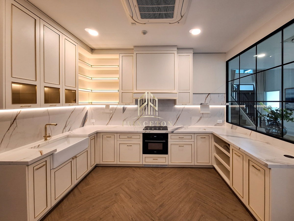 picture Luxury House For Rent Nantawan Rama 9 New Krungthep Kreetha Near Wellington International School - 11/38