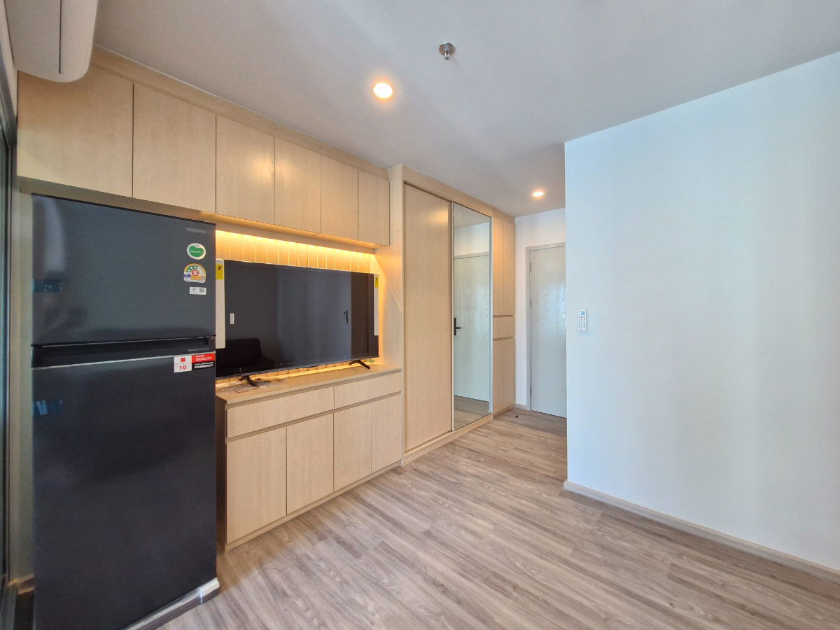 picture For rent--regent home Bangna 1b1b. 28sqm. 10,000/month - 7/9