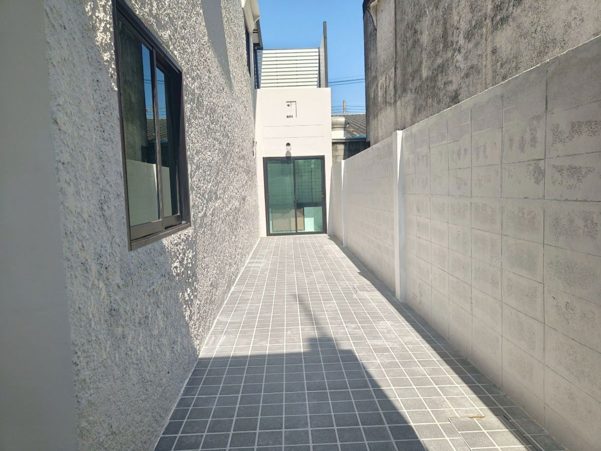 รูป บ้านเดี่ยว ลำลูกกา ธัญบุรี ปทุมธานี หมู่บ้านอยู่เจริญ1 ทำเลติดถนน  นัดชมบ้าน 085-318-6868 คุณวา - รูปที่ 8/27