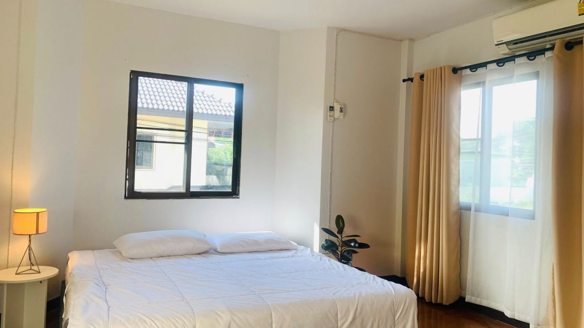 รูป ให้เช่าบ้านเดี่ยวสองชั้น 3 ห้องนอน 2 ห้องน้ำ 1 ห้องครัว 2 ที่จอดรถ - รูปที่ 9/12