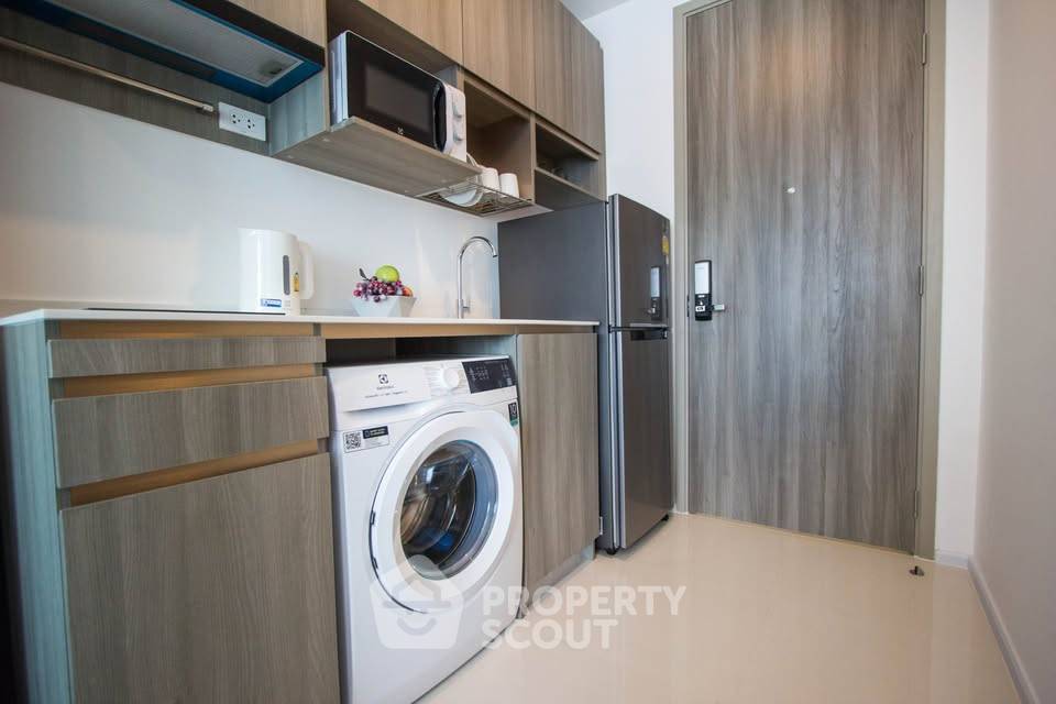 picture Studio Condo at Knightsbridge Sukhumvit-Thepharak near BTS Samrong (ID 2469887) - 4/14