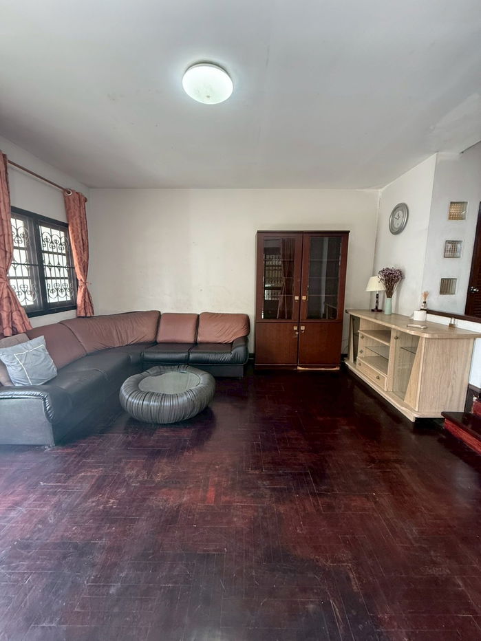 รูป 🏡 ขายและปล่อยให้เช่า ทาวน์เฮ้าส์ ชวนชื่น–พัฒนาการ (หลังริม มีสวนข้างบ้าน) 3 ห้องนอน 4 ห้องน้ำ บ้านสวยทำเลดี ใ - รูปที่ 3/20