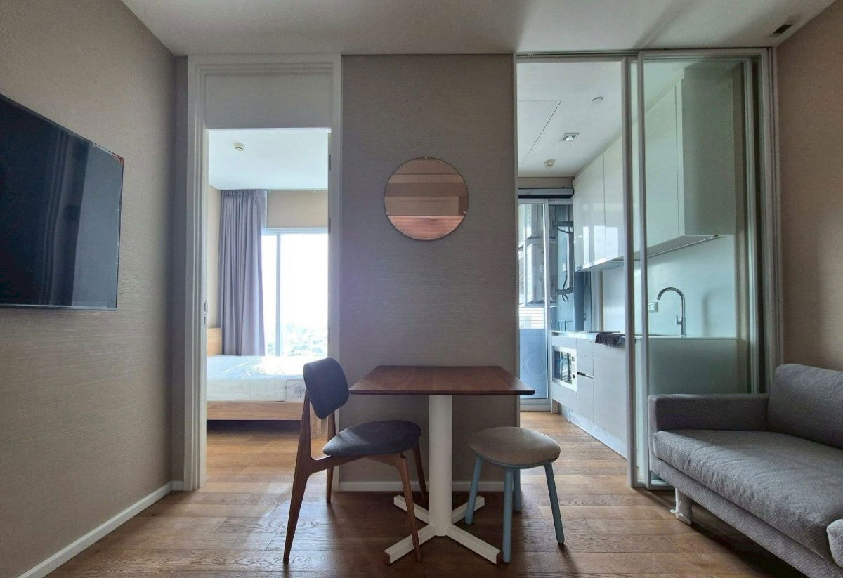 รูป The Saint Residences 1B1B ชั้น 39 ขนาด 31 ตร.ม เช่า 16,000 บาท/เดือน Ready to move in - รูปที่ 1/10