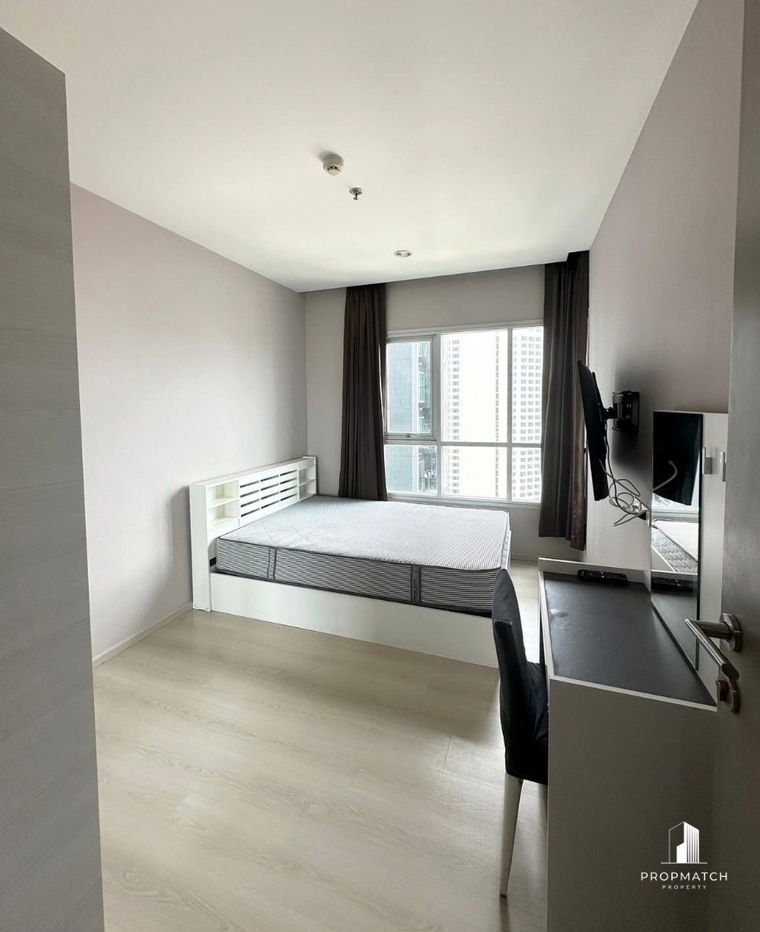 รูป PM035698✨Flash Deal ✨Life Ratchadapisek (1Bed 1Bath 33SQM.) พร้อมอยู่ ! เพียง 15,000 บาทต่อเดือน Tel.0981315848 @propmatch - รูปที่ 3/3