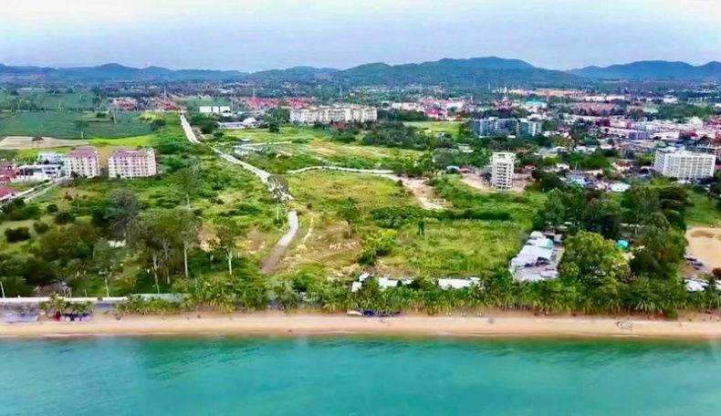 picture Land for sale at a good price, sea front - Sukhumvit Road behind, Bang Saray District, Sattahip, Chonburi - 1/4