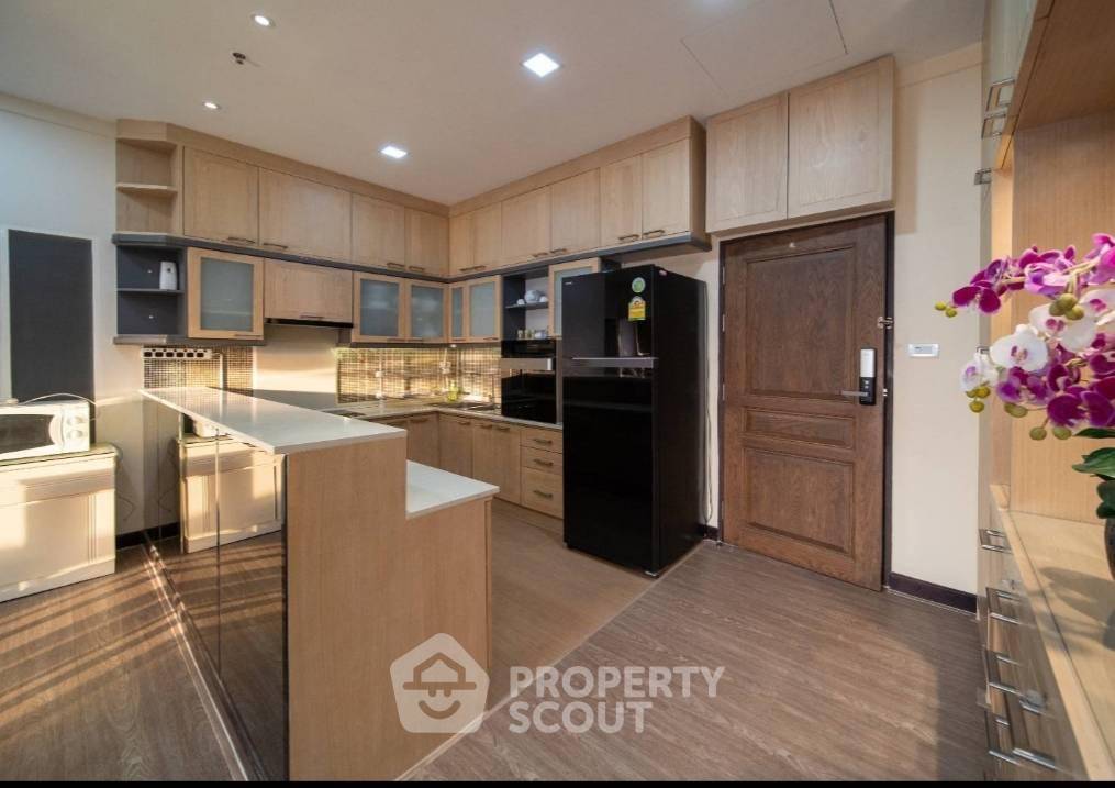 picture 3-BR Condo at The Waterford Diamond Tower Sukhumvit near BTS Phrom Phong (ID 453152) - 4/10