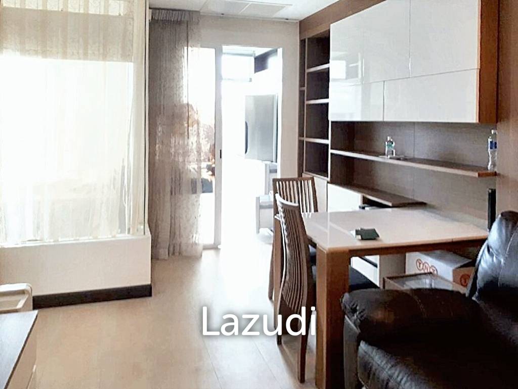 picture 1 Bed 1 Bath 45 SQ.M The Room Sukhumvit 62 - 2/7