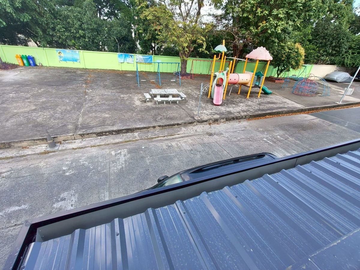 รูป ทาวน์เฮาส์ ดอนเมือง วิภาวดีรังสิต ใกล้ฐานทัพอากาศดอนเมือง หมู่บ้านเกิดบัญฑิดโฮม ทำเลถนนเมน ตรงข้ามสนามเด็กเล่น นัดชม บ้าน 085-318-6868 คุณวา - รูปที่ 23/28