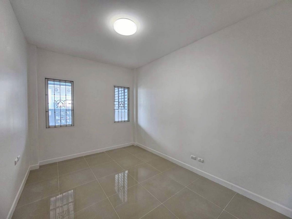 รูป หมู่บ้านสุชารีวิลเลจ ป่าคลอก WR-04048 - รูปที่ 2/7