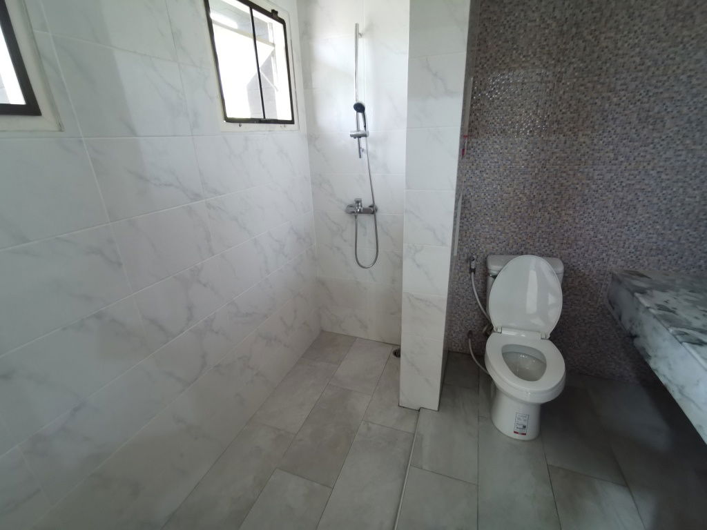 รูป บ้านเเฝดหรือโฮมออฟฟิส 4 ชั้น 4 ห้องนอน 5 ห้องน้ำ ในหมู่บ้านสีฟ้า พหลโยธิน ซอย 9 หรืออารีย์ 4 เหนือ - รูปที่ 17/31