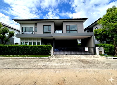 บ้านเดี่ยว ช่างชุ่ย : 🏡 𝗛𝗢𝗨𝗦𝗘 𝗙𝗢𝗥 𝗦𝗔𝗟𝗘 | Centro Ratchapruek – Suan Phak บ้านเดี่ยวหรู ทำเลราชพฤกษ์ – สวนผัก หลังติดสวนส่วนกลาง ⚡️