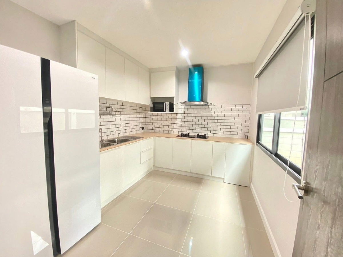 รูป 🏡✨ ให้เช่าบ้าน กาญจน์กนก 12 เฟส 3 — บ้านสวยแต่งครบ ทำเลดี ใกล้โรงเรียนนานาชาติ - รูปที่ 2/13
