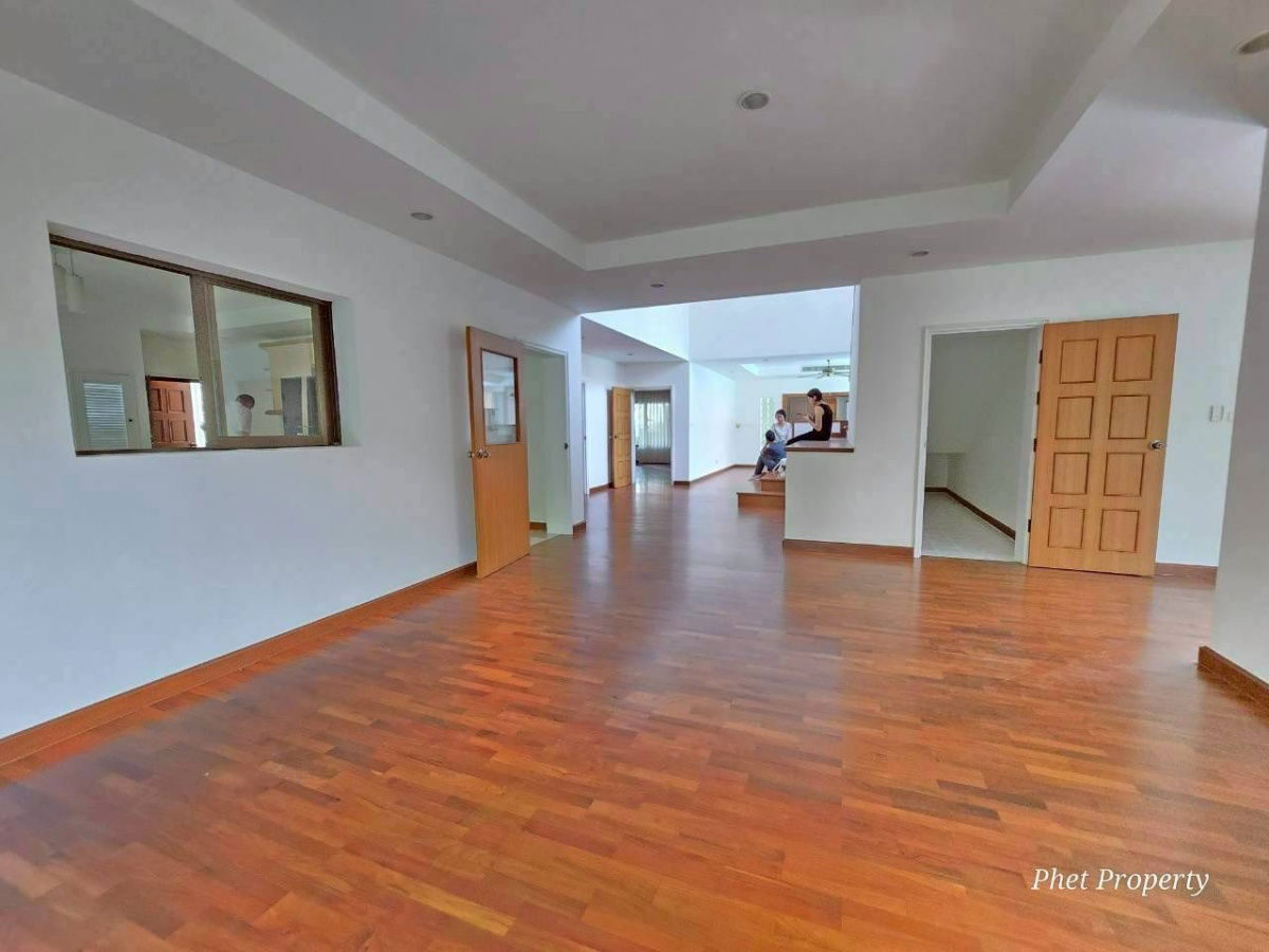 รูป HR3083ใขายคฤหาสน์หรู หมู่บ้านนิชดาธานี กรีนวิลล์ 1 พร้อมสระส่วนตัว ใกล้โรงเรียนนานาชาติ ISB - รูปที่ 12/27