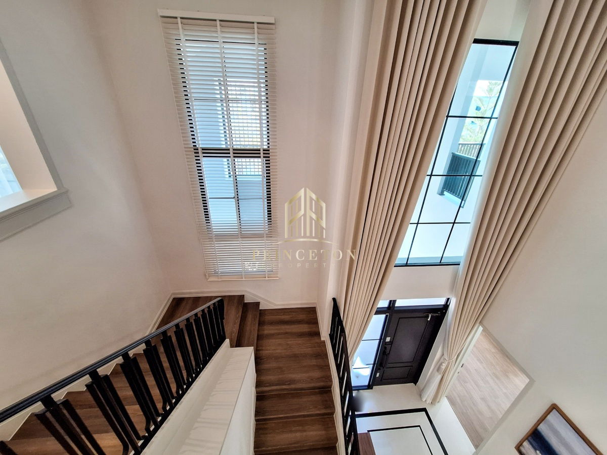 picture Luxury House For Rent Nantawan Rama 9 New Krungthep Kreetha Near Wellington International School - 15/38