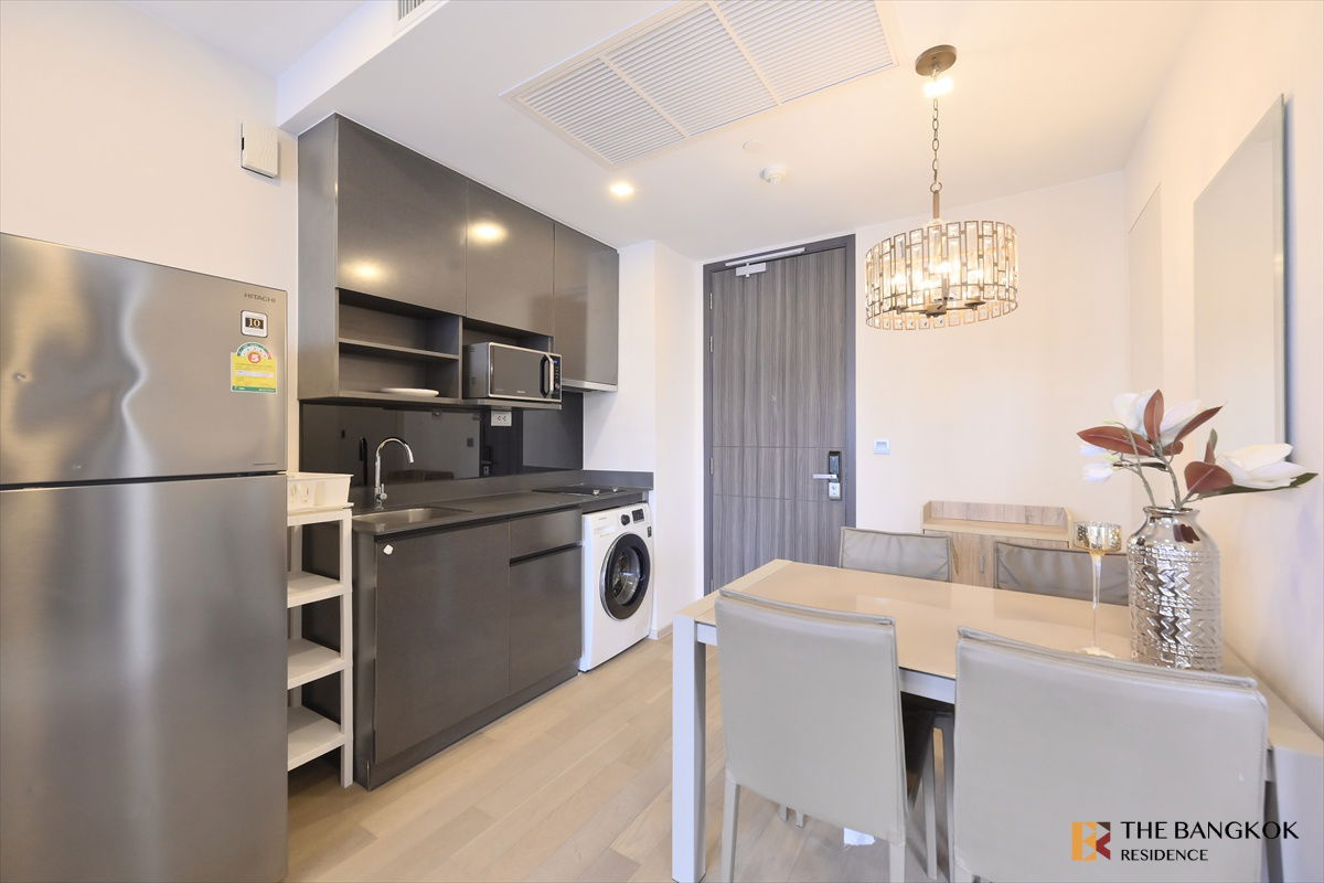 picture Luxury Living, Urban Vibes 💎 Fully built-in furnished ⭐ Ready to rent, near BTS Asoke - 9/11