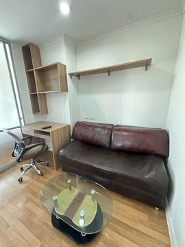 For Rent Condo LUMPINI PLACE RAMA 4 - KLUAYNAMTHAI Building , Floor 25,1 bed room, Room size 29 sqm