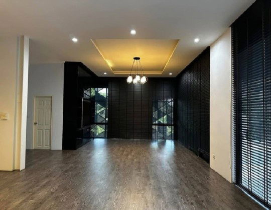 รูป ให้เช่าอาคารสำนักงาน ซอยลาซาล บางนา พื้นที่ใช้สอย 1,107 ตารางเมตร / แอร์ 25 เครื่อง / จอดรถ 10 คัน - รูปที่ 10/13