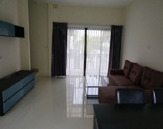 รูป ให้เช่าทาวน์โฮม 3 ชั้น หมู่บ้าน Villa Albero ซอยกรุงเทพกรีฑา 15/1 เฟอร์นิเจอร์ครบ อยู่อาศัยเท่านั้น ไม่จดบริษัท เลี้ยงหมาได้ (แมวไม่เอา) - รูปที่ 3/12