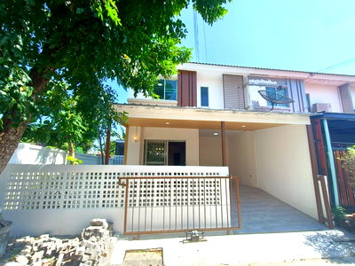 ทาวน์โฮม ลำลูกกา คลองสาม : ทาวน์เฮาส์ ลำลูกกา ถนนชลมาร์วิจารณ์ ทำเลหลังมุม ใกล้รถไฟฟ้าคูคต หมู่บ้านพฤกษา92 ต้นโครงการ นัดชมบ้าน 085-318-6868 คุณวา