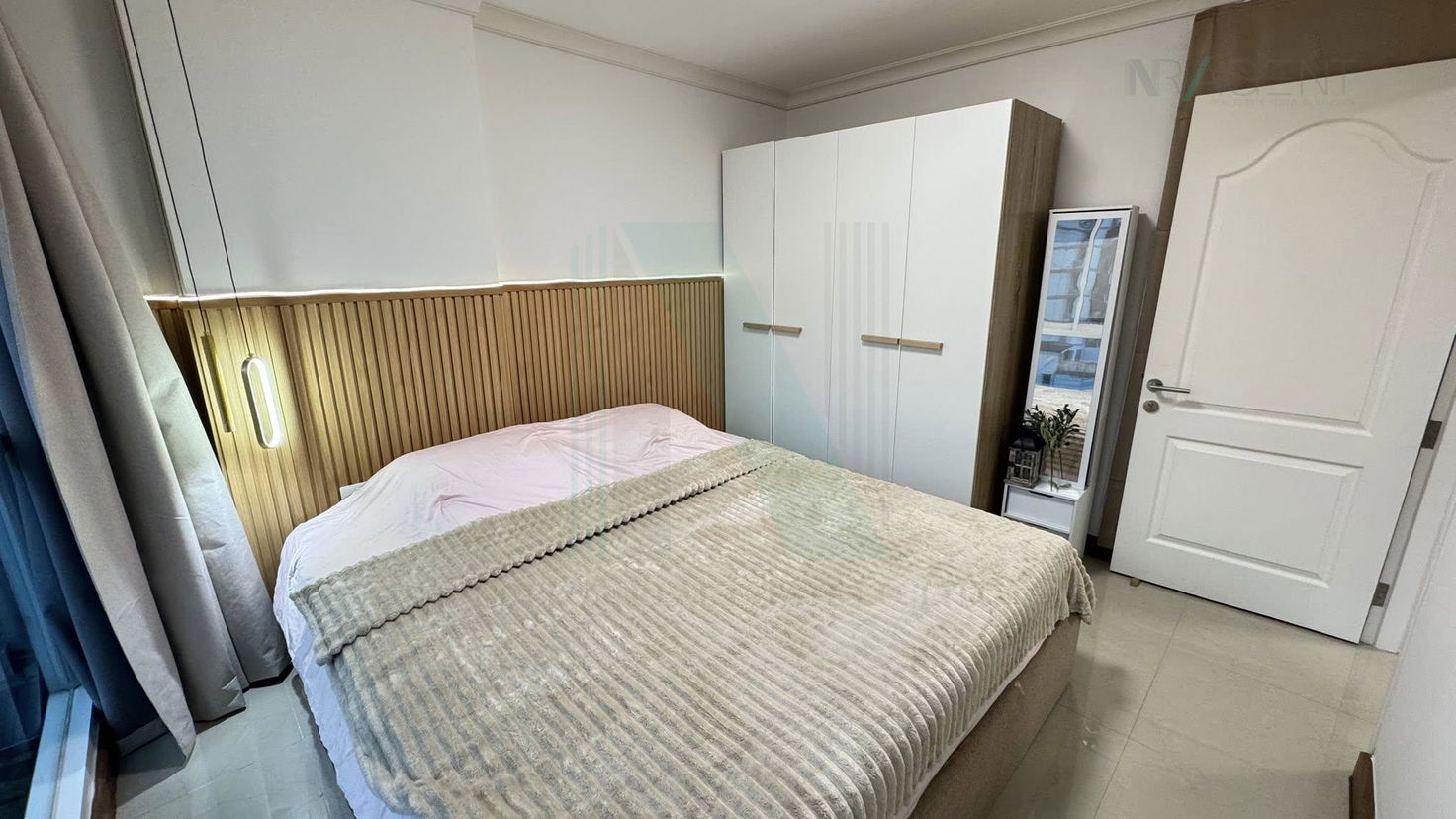 picture ๐ฉ For Rent Condo CHATEAU IN TOWN PHAHOLYOTHIN 11 Building 1, Floor 8,1 bed room, Room size 45 sqm - 6/8