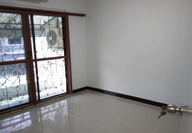 รูป ขายทาวน์เฮ้าส์ หมู่บ้านพฤกษา 14 a ซอยวัดลาดปลาดุก ถนนกาญจนาภิเษก อำเภอบางใหญ่ นนทบุรี - รูปที่ 4/9