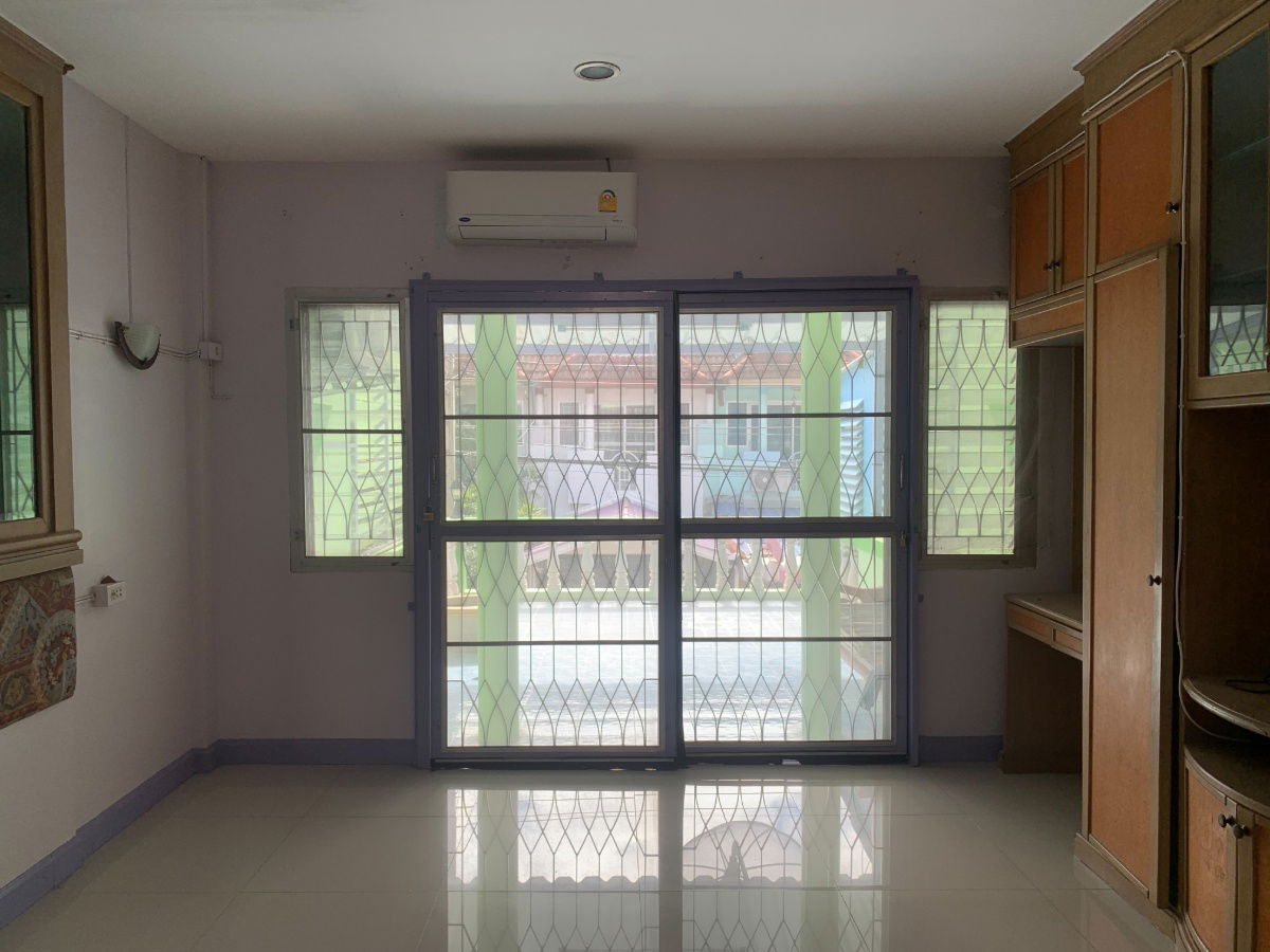 รูป ขายทาวน์เฮ้าส์ หมู่บ้านพูนสินธานี 1 ซอยเคหะร่มเกล้า - รูปที่ 6/10