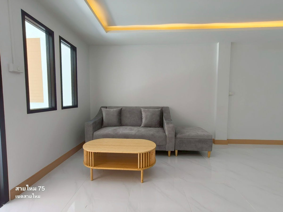 รูป ทาวน์เฮาส์ หทัยราษฎร์ สายไหม ทำเลใกล้ตลาดวงศกรณ์ หมู่บ้านวันวรา 2 นัดชมบ้าน 085-318-6868 คุณวา - รูปที่ 8/20