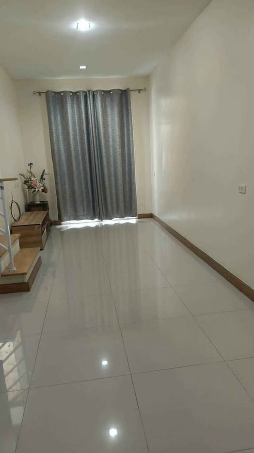 รูป R2826 ให้เช่า ทาวน์โฮม 2 ชั้น Golden Town 2 ลาดพร้าว-เกษตรนวมินทร์ (ว่างค่ะ) - รูปที่ 2/7