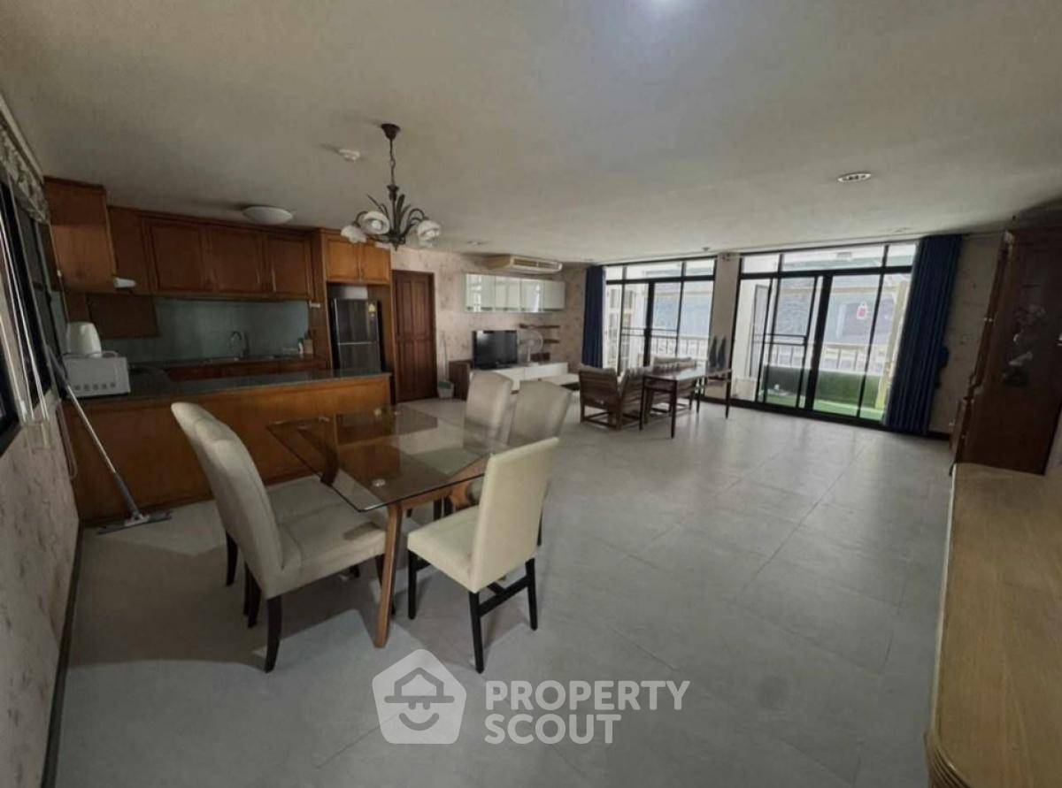 picture 3-BR Condo at Baan Chan Condominium close to Thong Lo (ID 2470313) - 3/10