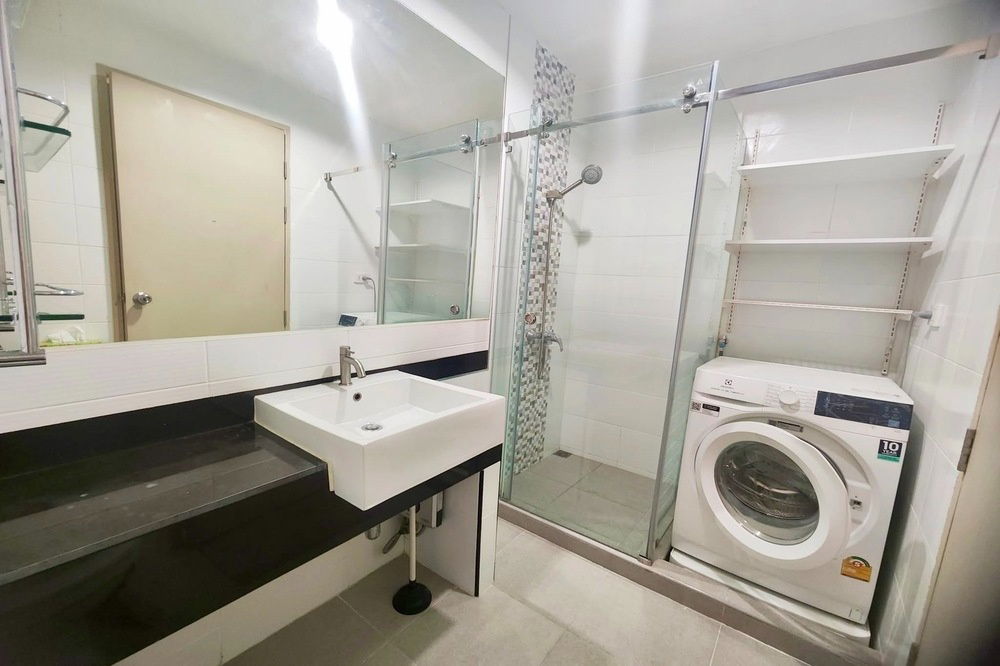 รูป ⚡️⚡️ Sale with tenant !! ⚡️⚡️Code C20250400044...Ideo Mix Phaholyothin, 1 bed, 1 bath, high floor 22++, East Facing, furnished, Special Deal!!📢📢 - รูปที่ 7/9