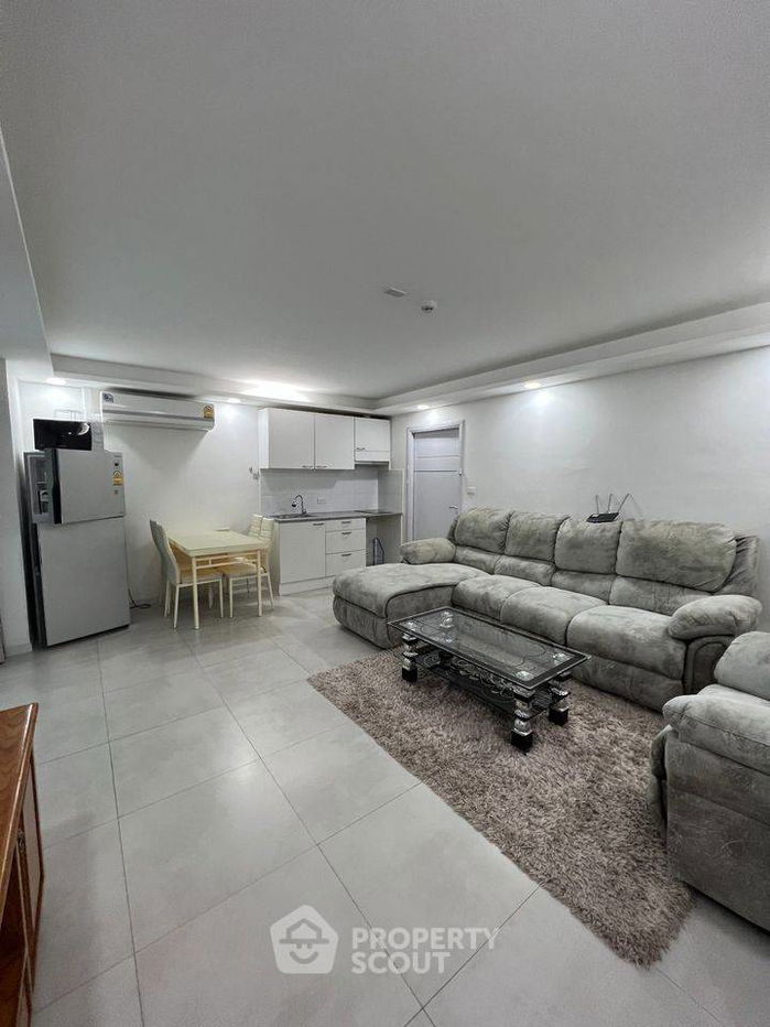 picture 1-BR Condo at Siam Oriental Tropical Garden close to Phratamnak (ID 1327644) - 4/11