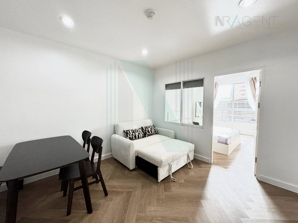 picture For Sell Condo LIFE @ PHAHON 18 Building 1, Floor 2,1 bed room, Room size 41 sqm - 1/8