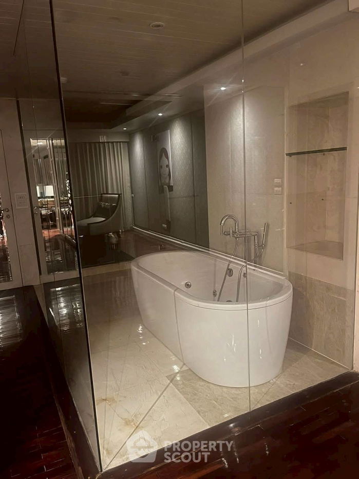 รูป คอนโด 2-ห้องนอน ที่ ณุศา สเตท ทาวเวอร์ คอนโดมิเนียม ใกล้ BTS สะพานตากสิน (ID 2096590) - รูปที่ 13/20