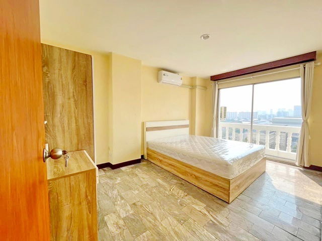 รูป ให้เช่าบ้านสุโขทัย คอนโด รรามคำแหง 26-30 ามคำแหง MRTหัวหมาก 600ม.Penthouse 2นอน กกท. พร้อมเฟอร์ฯครบชุด 60 ตร.ม. ม.รามคำแหง 1.7 กม. 1 น้ำ - รูปที่ 4/8