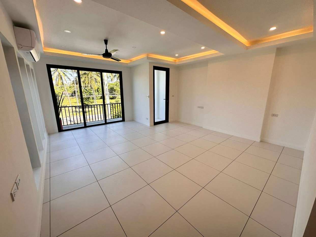 รูป ทาวน์เฮาส์ 3 ห้องนอนสำหรับขายในห้วยใหญ่ - รูปที่ 9/19