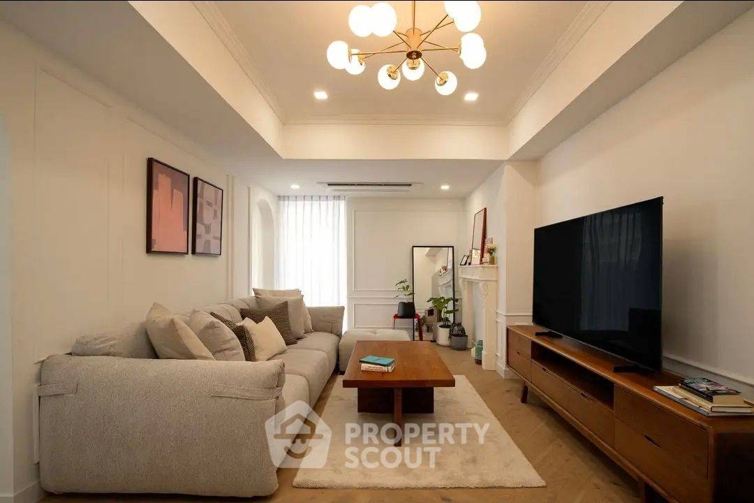 รูป คอนโด 4-ห้องนอน ที่ ศุภาลัย เพลส สุขุมวิท 39 ใกล้ BTS พร้อมพงษ์ (ID 2470176) - รูปที่ 6/9