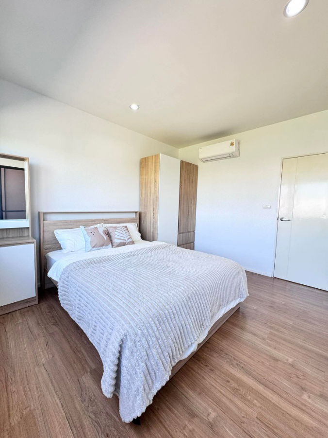 picture AB05806 - Baan Klang Muang Rama 9 - Krungthep Kreetha - 7/12