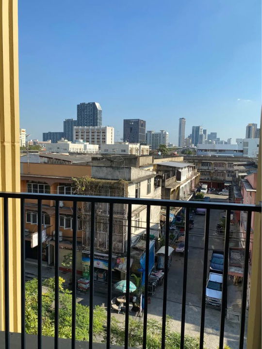 picture R2830 For Rent: The Tree Onnut Station Condominium - 4/6